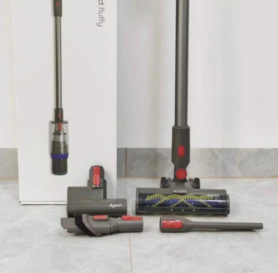 Aspirateur balai sans fil Dyson V15 Detect – Puissance maximale, technologie laser “dust-detect”, jusqu’à 60 min d’autonomie