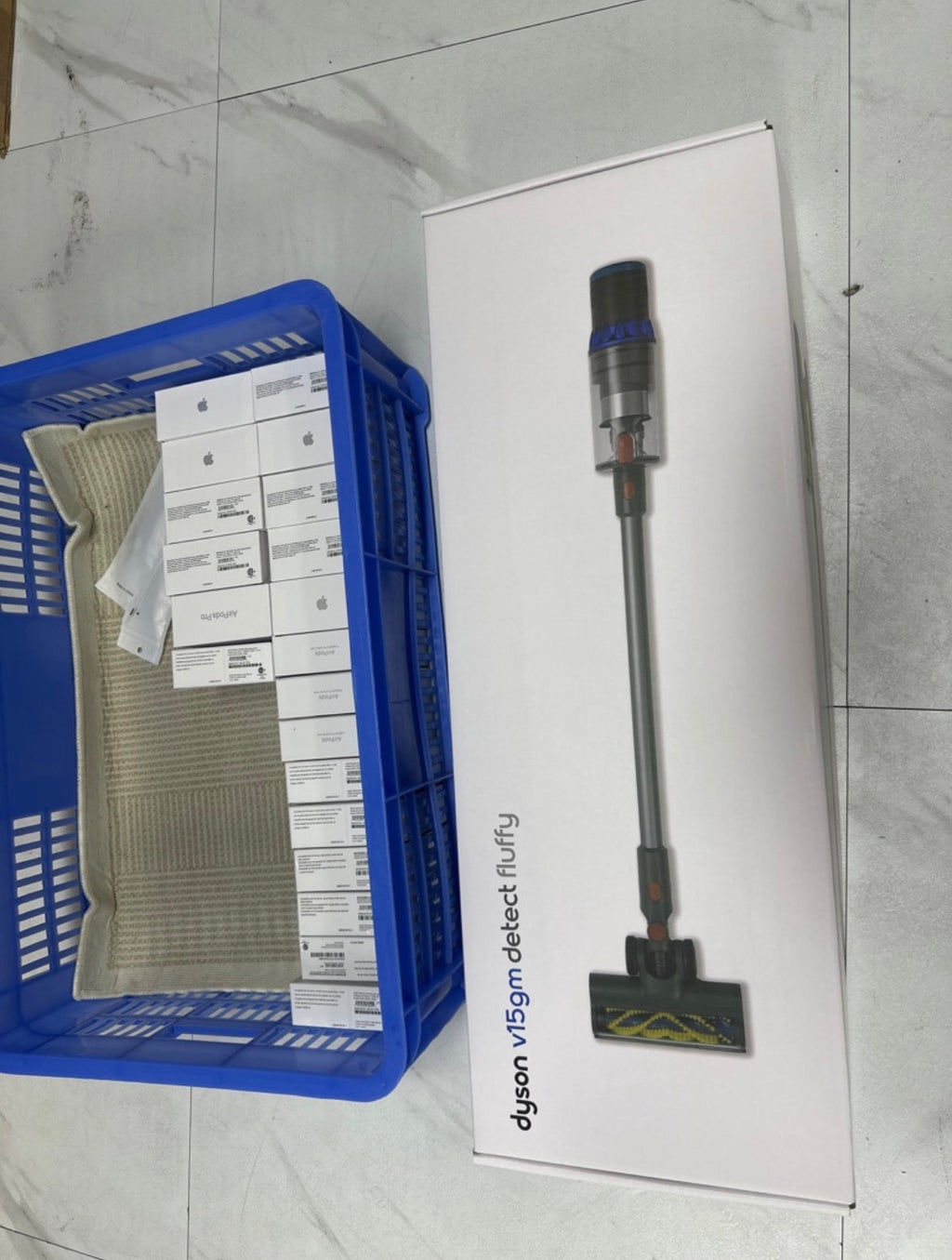 Aspirateur balai sans fil Dyson V15 Detect – Puissance maximale, technologie laser “dust-detect”, jusqu’à 60 min d’autonomie