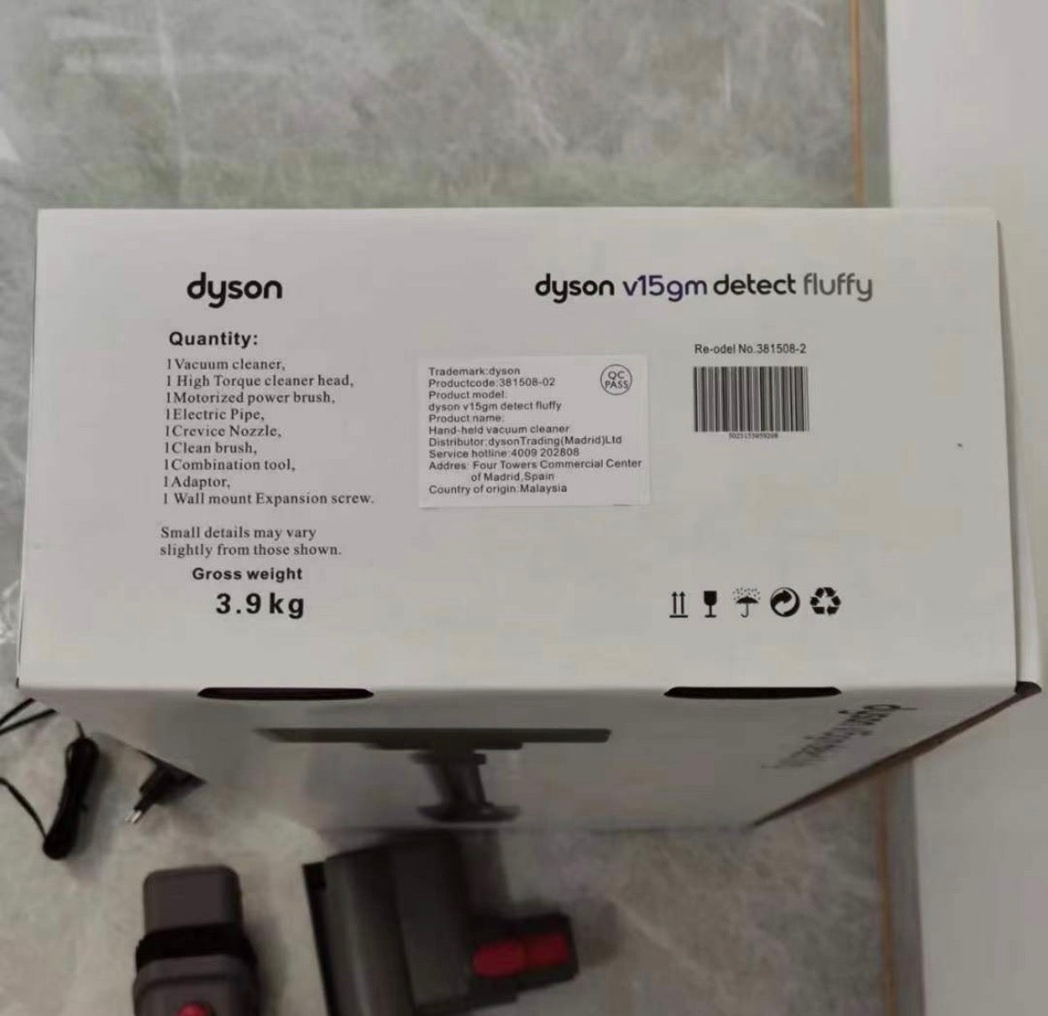 Aspirateur balai sans fil Dyson V15 Detect – Puissance maximale, technologie laser “dust-detect”, jusqu’à 60 min d’autonomie